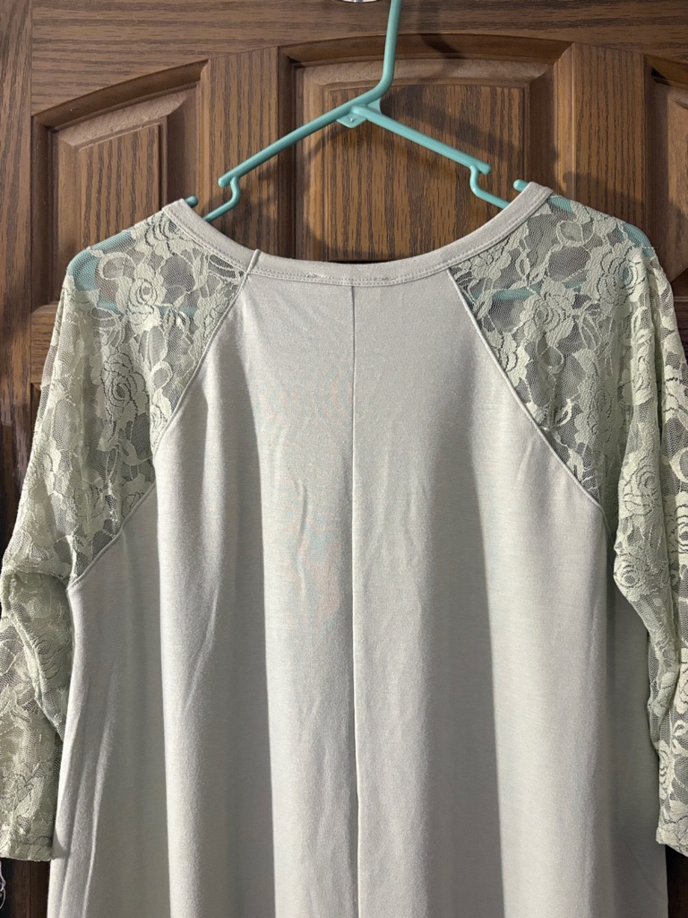 Sage Lace Raglan Tunic - Picture 7 of 7